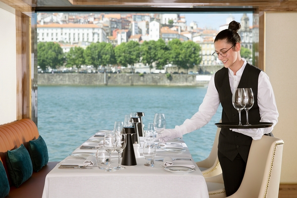 Uniworld SS Sao Gabriel - Restaurant 11.jpg